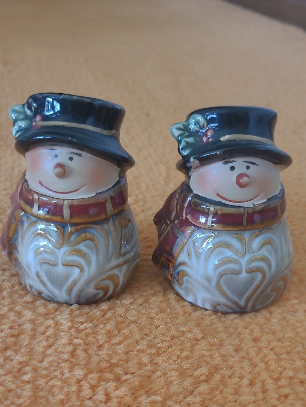 Ceramic Snowman Salt and Pepper Shakers - Black Hats & Burgundy Scarves